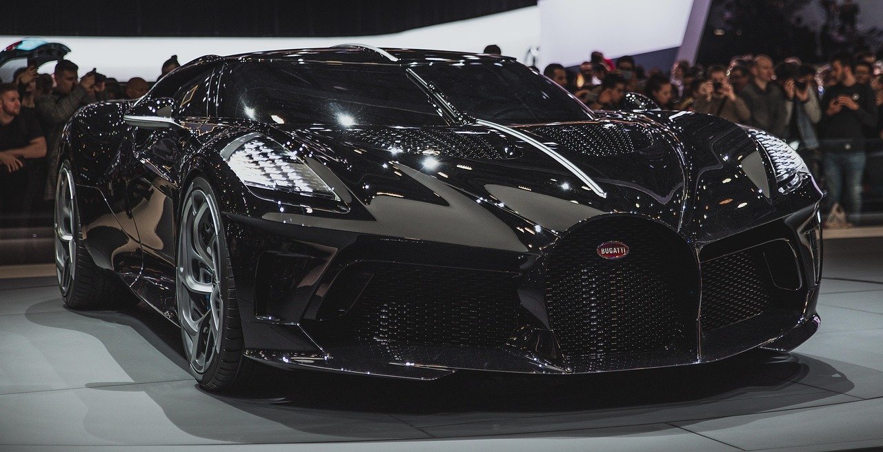 Ministero - Bugatti - 200 milioni cinema PH Pixabay