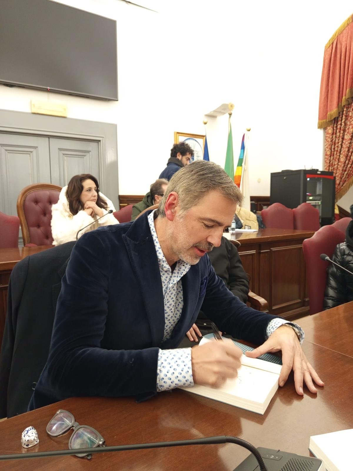 presentazione libro il paese delle tradizioni di beppe convertini ph press2