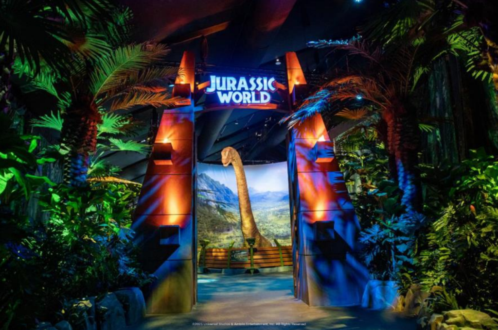 Jurassic World - The Experience